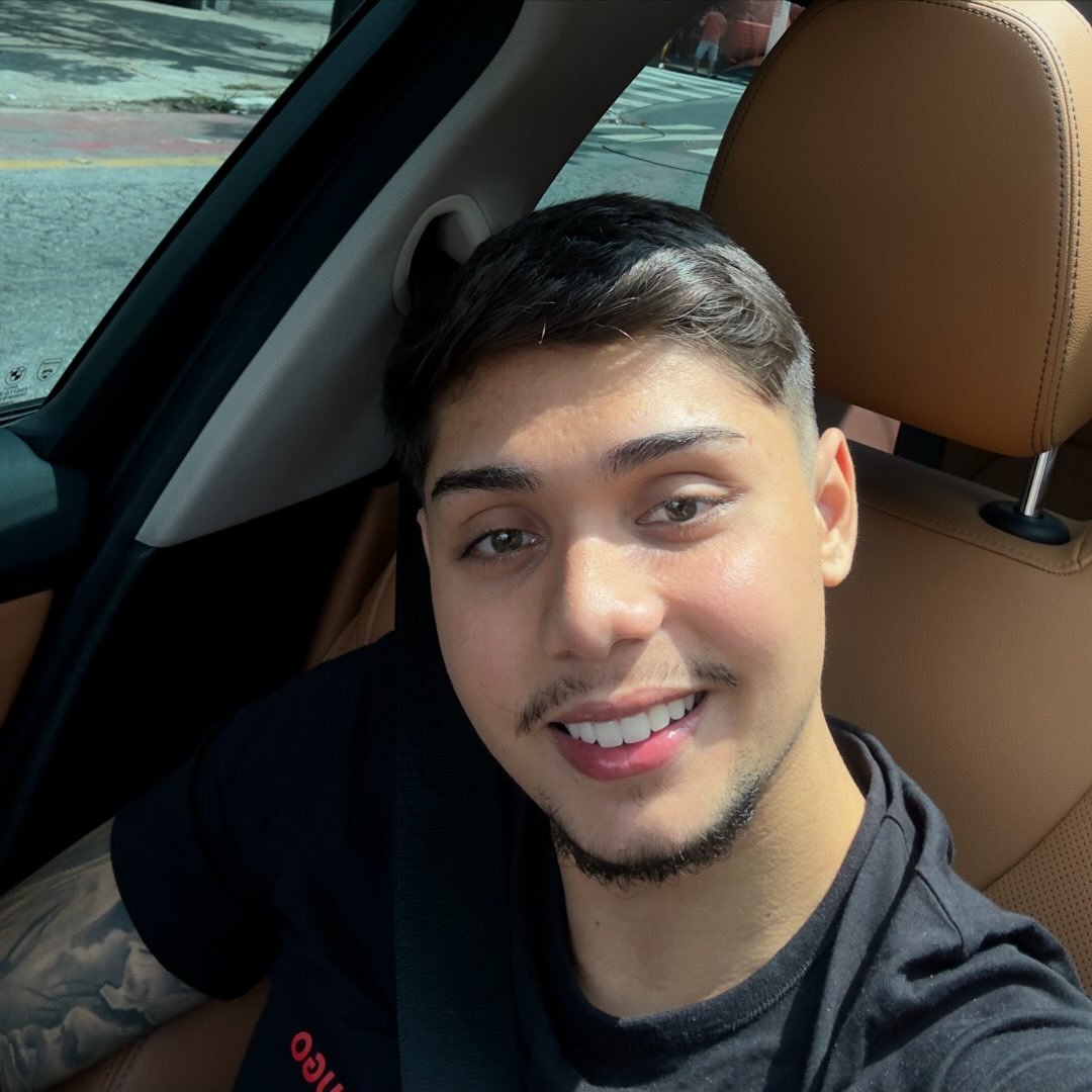 Dr. Lucas Sales - Especialista em Facetas em Resina em São Paulo SP